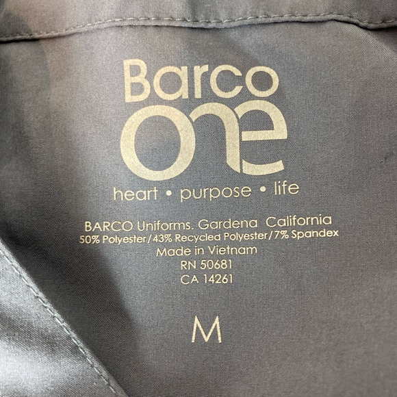 Barco One Scrub Top - Picture 4 of 4